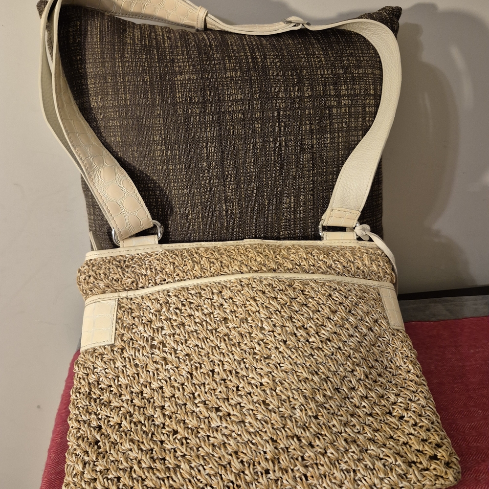 Brighton Cream and Tan Floral Interior Bag - Picture 3 of 4